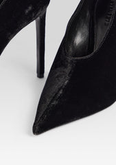 Mollie Velvet Pump