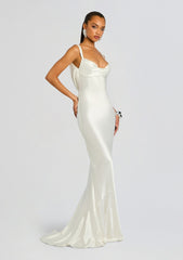 Vinicia Dress