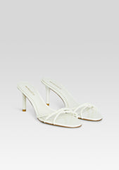 Karolina Sandal
