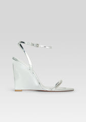 Nola Wedge